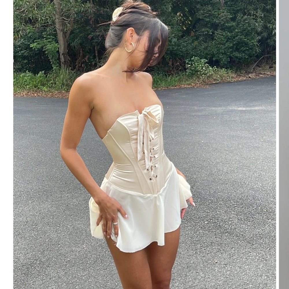 SOLD 💔 Cherie Attire Livia Corset Dress Size Small